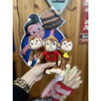 在飛比找蝦皮購物優惠-日本進口 環球影城 喬治猴 好奇猴 布偶吊飾 單隻販售