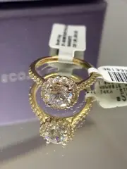 New! Scott Kay Namaste 14k Yellow Gold Diamond Halo Ring 31-SK5818 $2,795