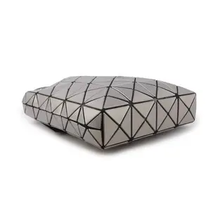 ISSEY MIYAKE三宅一生 BAO BAO LUCENT BOXY 5X4 金屬色手提包(銀色) AG652 91