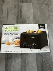 Brand New 1300 Watt Eco+Chef 4 Slice Toaster