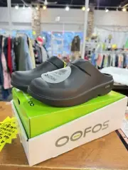 Oofos OOCLOOG Unisex Black - US Men's 4 Women's 6 / EUR 37