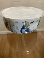 New Beatrix Potter Peter Rabbit Ceramic Serving Bowl Storage w/ Vent Lid LARGE