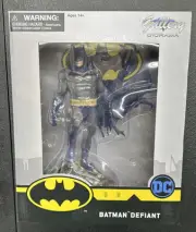 Diamond Select Toys Galary Batman Defiant Pvc Statue