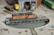 WALTHERS Cornerstone 1/87 HO Scale 90' TURNTABLE train operations kit 933-3171
