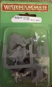 Warhammer 8597F Fender Silver Helm Hero. NIB. OOP Pewter
