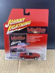Johnny Lightning Vette ‘62 Convertible 1/64, COMB SHIP $1