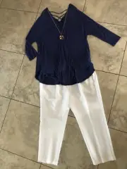 All New Women’s Pls Sz Outfit:3X Top;22WS Pants;Necklace.