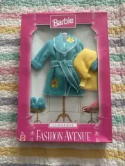 Barbie Lingerie Fashion Avenue 18092 NRFB 1997 Teal/yellow Terrycloth robe/towel