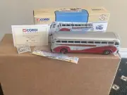 Corgi Classics Vintage Buses USA #98468 Yellow Coach Champlain Coach Lines