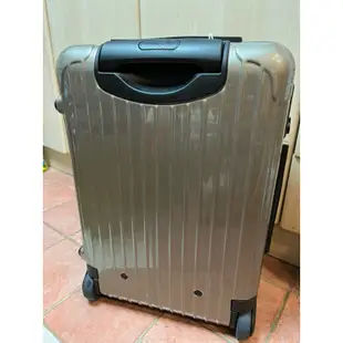 全新未落地 Rimowa Salsa 香檳金 德國漢莎航空版 兩輪登機箱