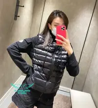 在飛比找Yahoo!奇摩拍賣優惠-～阿醬精品～現貨在台🌈MONCLER🌈 羽皇主打連帽口袋羽絨