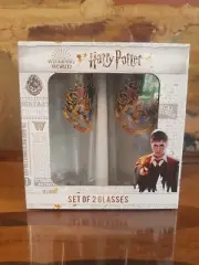 Harry Potter Wizarding World Set of 2 Glasses - Hogwarts Insignia