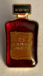 Vintage Lapel Pin Di Saronno Amaretto Italian Liqueur Bottle Rare Mint Condition