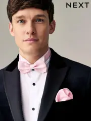 Pink Silk Bow Tie With Pocket Square (AH9523) | $51