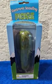 '2019 Archie McPhee Electronic Yodelling Pickle Green 5" NIB