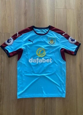 Rare Soccer Jersey Puma Burnley Arfield Player with autograph