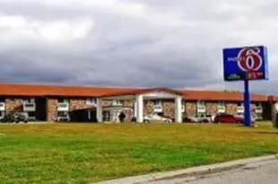 Motel 6 Omaha - Central