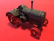 Scale Models Ertl McCormick-Deering 10-20 Tractor 1/16 2680 Collector Series