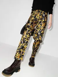 在飛比找Yahoo!奇摩拍賣優惠-Versace 巴洛克花紋真絲褲子