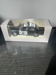 Custom Diecast Ford Crown Victoria 1:43 California Highway Patrol - Clear Lights