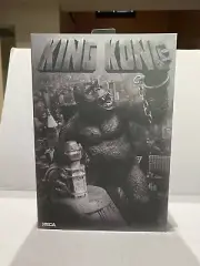 * BRAND NEW Neca King Kong Figure