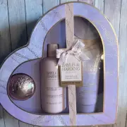 Baylis & Harding ~ Signature Collection Keepsake Box Jojoba, Vanilla & Almond