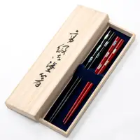 在飛比找PChome24h購物優惠-【若狹塗】日本製 慶典 鑲貝漆筷2入禮盒組 夫妻筷 鮑魚貝 