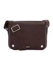 Loewe Medium Pebble Messenger Bag One size Niu Xuexue