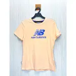 NEW BALANCE 專櫃 粉橘色大LOGO短T (編號24081043