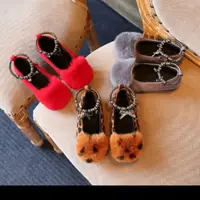 在飛比找蝦皮購物優惠-韓版女童兔毛棉鞋一脚蹬毛绒平底鞋浅口公主鞋皮鞋潮