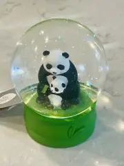 NWT Mama Bear and Cub snow globe, lights up with glittered snow! Great Gift!