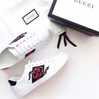 在飛比找蝦皮購物優惠-艾琳二手 Gucci Snake Ace 蛇刺繡皮革 經典珊