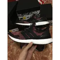 在飛比找蝦皮購物優惠-現貨台灣公司貨Ultra boost CNY