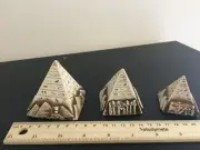 Pharaoh Antiques - Set of three pyramids - Made of White Stone