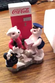 2000 Coca Cola- POLAR BEARS- CUB COLLECTION LIMITED EDITION