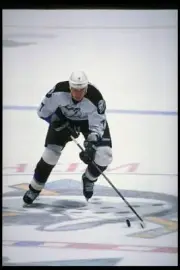 Center Chris Gratton Tampa Bay Lightning moves the puck the Anahei- Old Photo