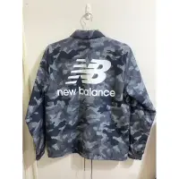 在飛比找蝦皮購物優惠-new balance 迷彩 教練外套 國外限定