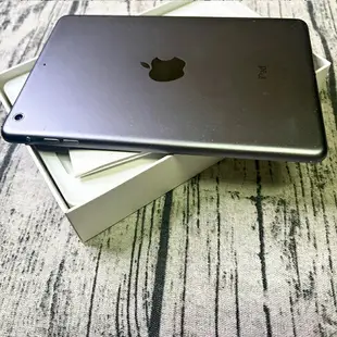 【二手】Apple iPad mini 2 Wi-Fi送配件 保固10天