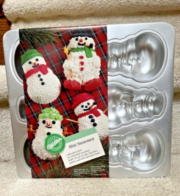 Wilton Non-Stick Baking Tray Frosty Snowmen Mini Cake Muffin Tin Pan NEW