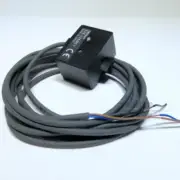 OMRON Liquid Level Sensor E2K-L26MC1 DC12-24V