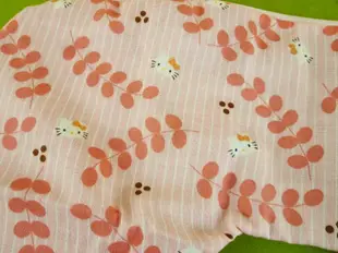 【震撼精品百貨】Hello Kitty 凱蒂貓 旅用頸枕 粉葉【共1款】 震撼日式精品百貨