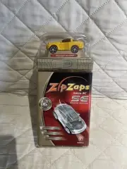 Zip Zaps Micro RC SE Chevrolet Corvette 600-7049 NEW TINY DENTS ON BUBBLE