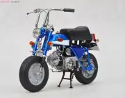 EBBRO 1/10 Scale HONDA MONKEY Z50Z Blue Color w/Original Box