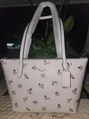 COACH CW397 Fiona Zip Tote Bag Heart Print Chalk Multi NWT RETAIL:$298
