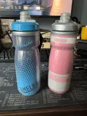 Podium Chill Insulated Water Bottles by Camelbak, 21 oz Reflective Pink/Blue Dot