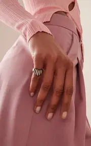 [Rachel Quinn] 14K Yellow Gold Black Enamel Ring
