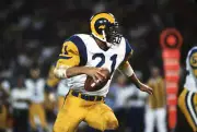 Nolan Cromwell of the Los Angeles Rams1980's NFL Photo 5