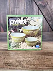 Vintage Pyrex Spring Blossom Green Mixing Bowl Set | NOS | Sealed 300-1-N