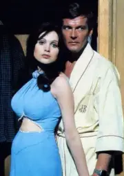 MADELINE SMITH ROGER MOORE LIVE AND LET DIE (BOND GIRL) 8X10 Photo