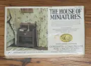 House of Miniatures Chippendale Night Stand/Circa 1750 - 1790 #40012